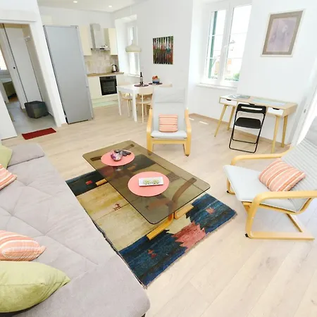 Junona - Poluotok Na Dlanu Apartment